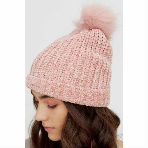 Chenille ribbed faux fur pompom beanie - Picture 3 of 3